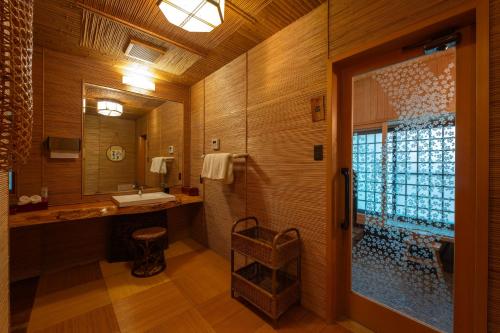 Luxury Japanese-Style House - Annex