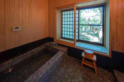 Luxury Japanese-Style House - Annex