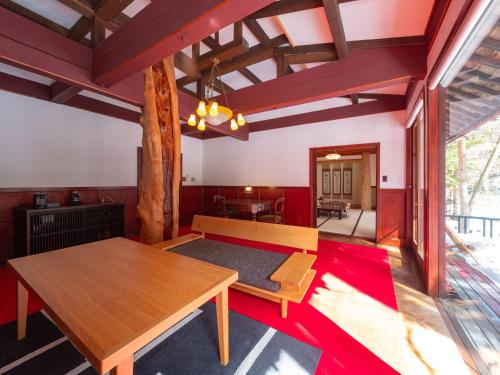 Luxury Japanese-Style House - Annex