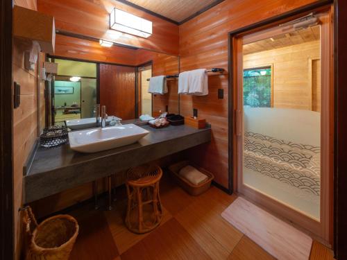 Premium Japanese-Style House - Annex 