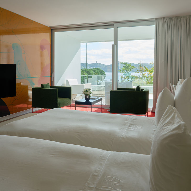 Club Room With Balcony
