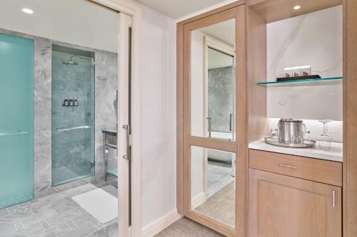 One Bedroom King Suite
