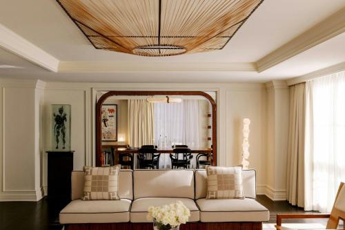 Luxury One-Bedroom King Suite 