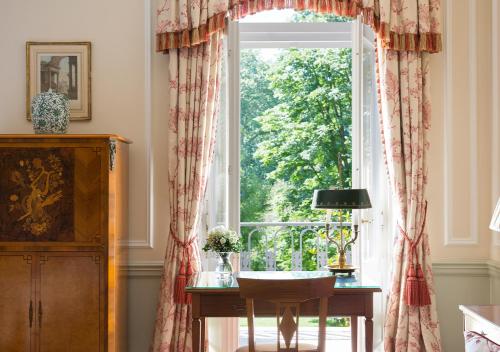 Deluxe Park Room