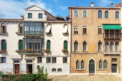 Giglio Prestige, Larger Guest room, S.Maria D.Giglio view  1 King or 2 Twin/Single Bed(s)