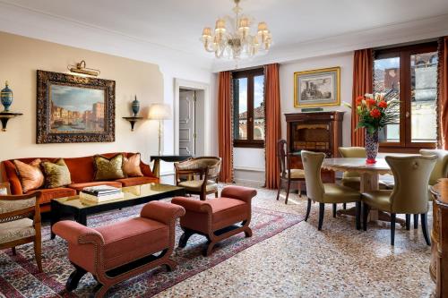 Serenissima Suite, 1 Bedroom Suite, S.Maria D.Giglio view, 1 King