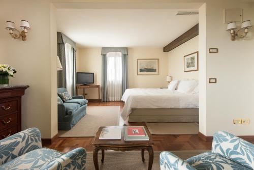Junior Suite with Garden View