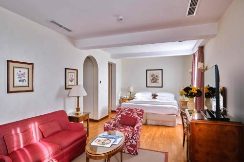 Junior Suite with Garden View