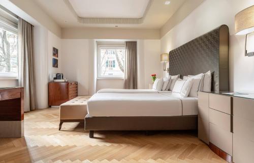 Junior Suite with Spa Access
