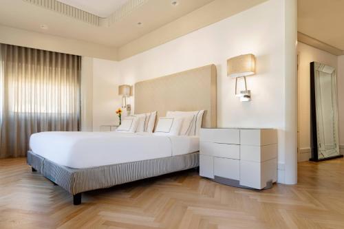 Junior Suite with Spa Access