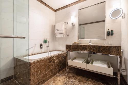 Supreme Room with Terrace and Spa Access