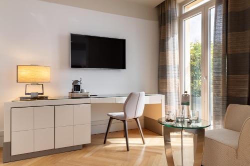 Supreme Room with Terrace and Spa Access