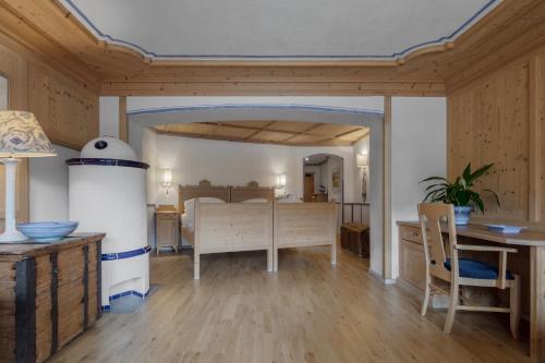 Romantic Double Room with Mountain View