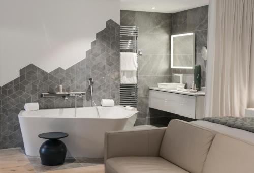 Suite with Terrace and Hot Tub