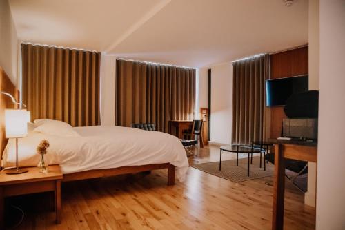 Corner Suite