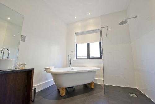 Lounge Suite
