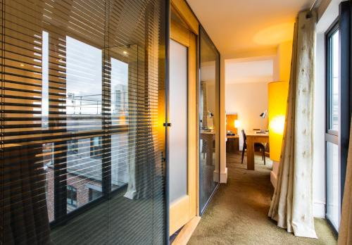Lounge Suite