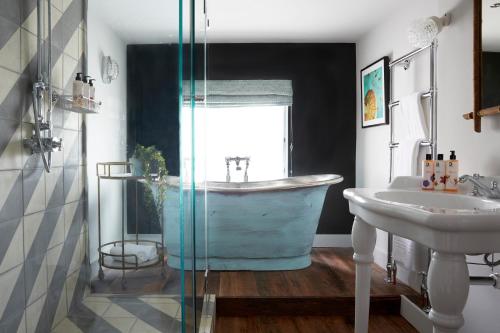 Luxury Double Room with Bath