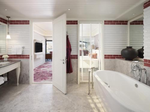 Premier Suite King