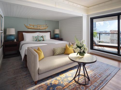 Junior Terrace Suite King