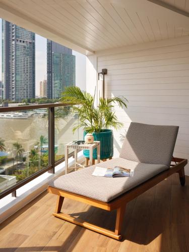 Junior Terrace Suite King