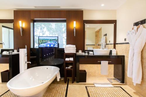 Three Bedroom Villa with Private Pool
