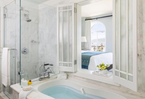 Premier King Room with Ocean View