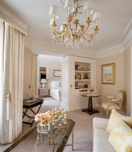 Premier King Room