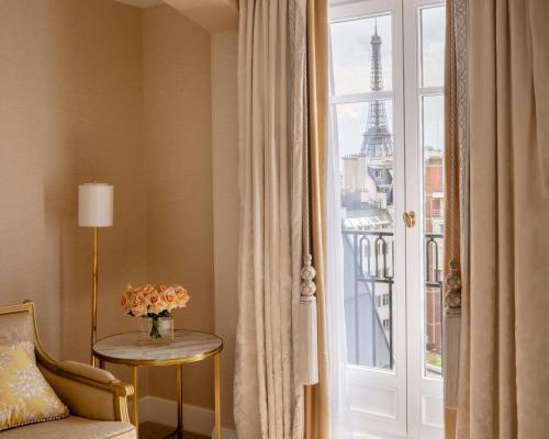 Deluxe King Suite