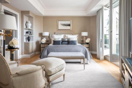 Parisian Suite