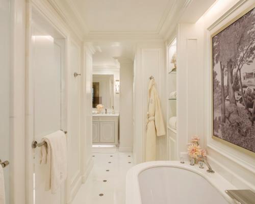 Premier One Bedroom Suite King