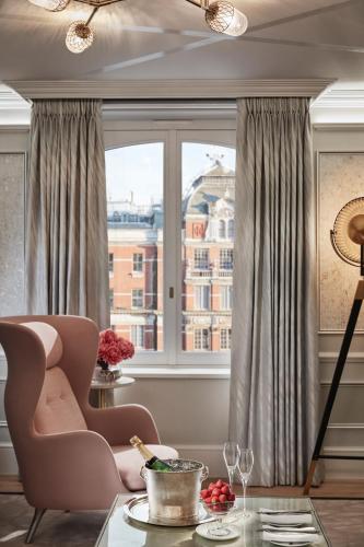 Knightsbridge Suite