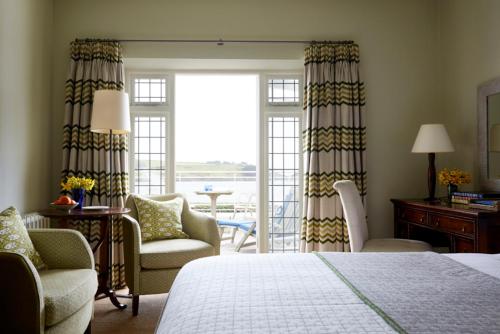 Queen Room with Balcony