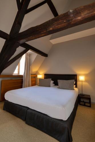 Cozy Klooster