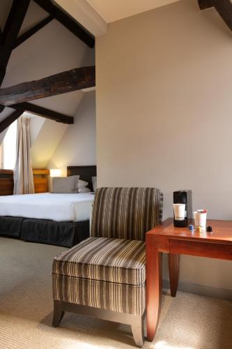 Cozy Klooster