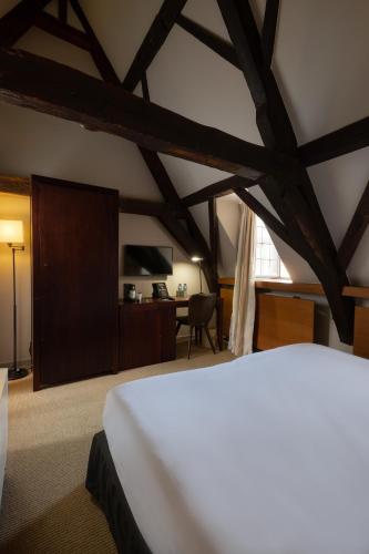 Cozy Klooster