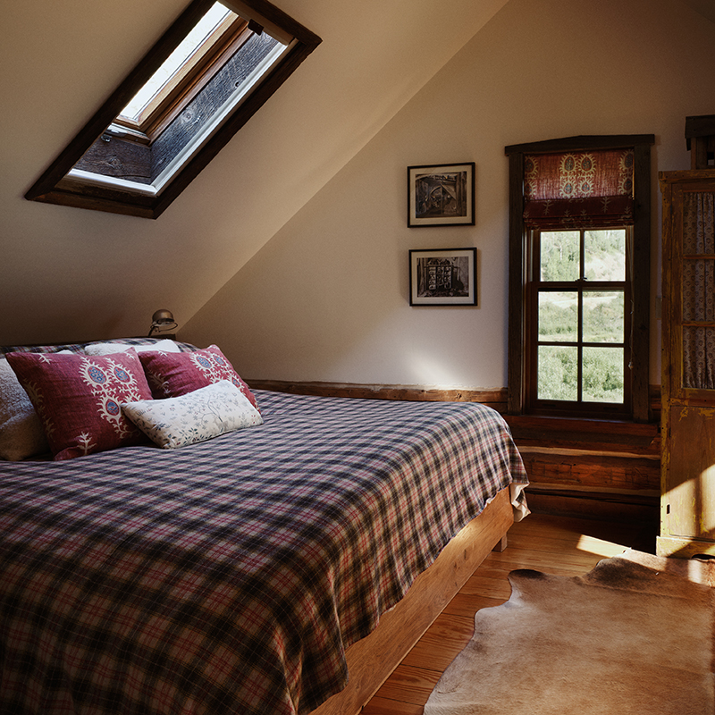 Tipping Cabin