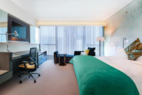 Wonderful King Room with City View