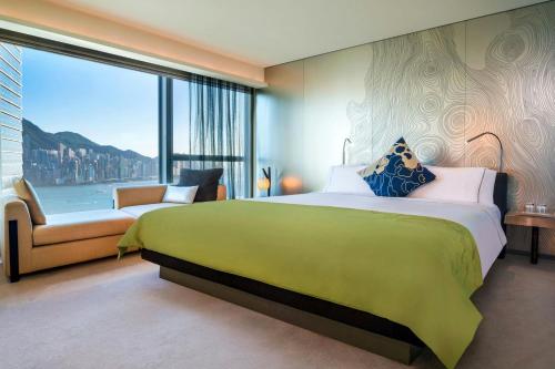 Spectacular King Room with Partial Harbor View