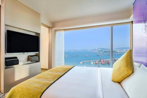Fantastic King Suite with Oceanfront View