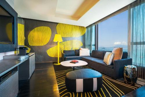 Fantastic King Suite with Oceanfront View