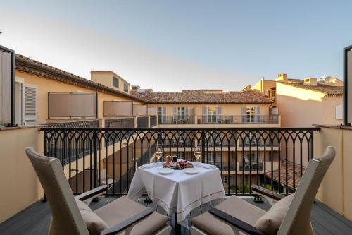 Double or Twin Room with Terrace