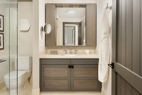 Riva Ridge Six-Bedroom Residence