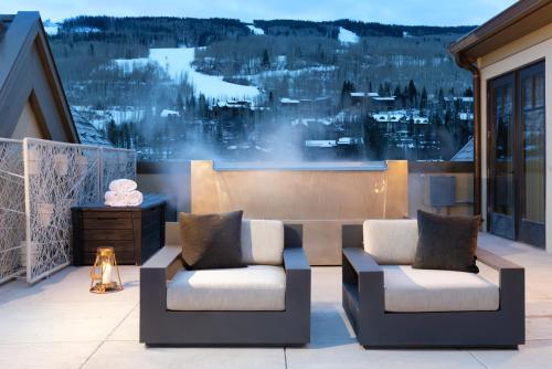 Riva Ridge Six-Bedroom Residence