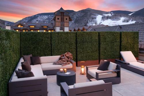 Riva Ridge Six-Bedroom Residence