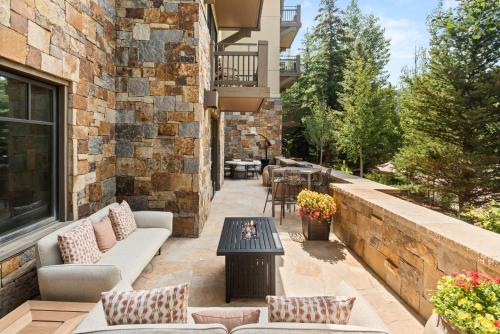 Whiskey Jack Four-Bedroom Residence 