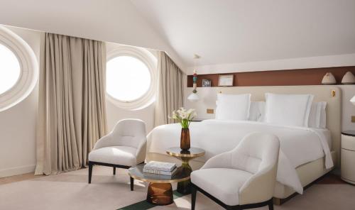 Designer Suite King Bed