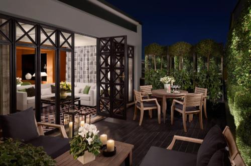 Fashion King Suite with Terrace