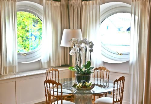 Presidential Suite with King Bed