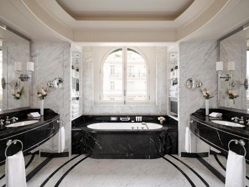 Grand Premier Suite